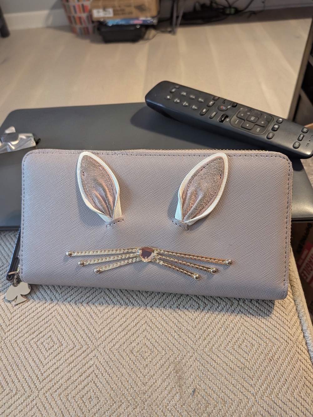 Kate Spade "Hop To It" Novelty Wallet - Picture 3 of 10